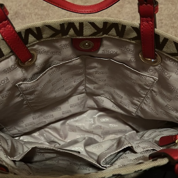 Michael Kors Signature Classic Monogram MK Tall Jet Set Tote in Brown/Tan/Red. - Picture 9 of 11